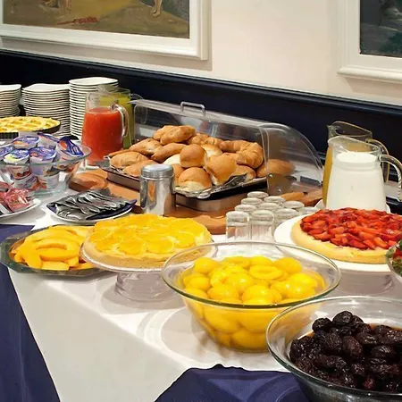 アストリア ホテル 4*